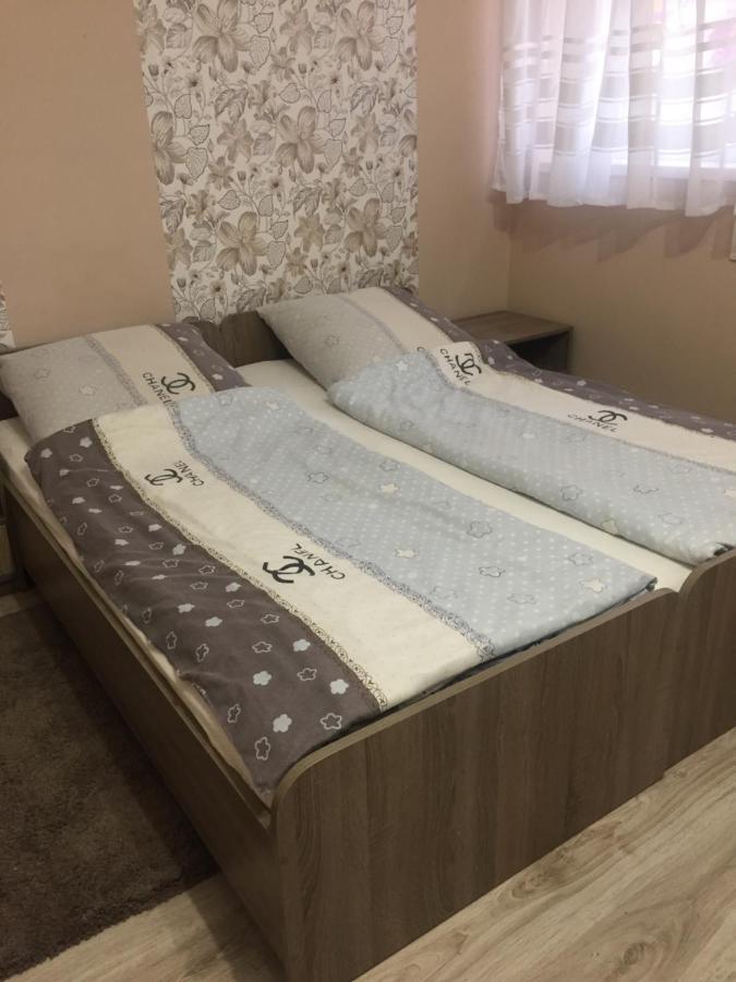 Private House Apartment Берегово Екстериор снимка